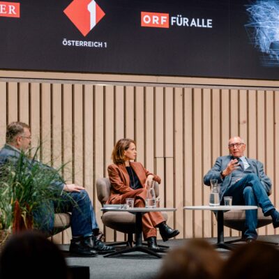 PH25_Dienstag_Dialog_1©StefanieLässer-15.jpg