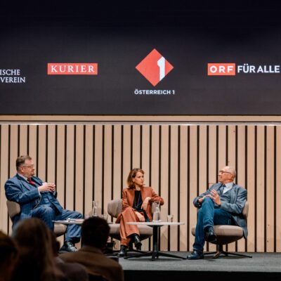 PH25_Dienstag_Dialog_1©StefanieLässer-16.jpg