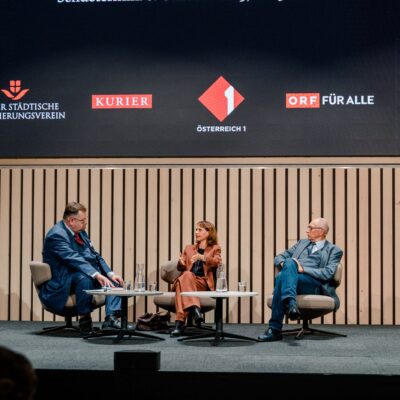 PH25_Dienstag_Dialog_1©StefanieLässer-22.jpg